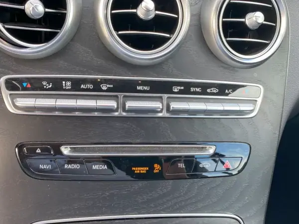 Mercedes-Benz C 220 2018 - 36900 EUR, 76254 km - AUTO.MOTO.pt - 76254km - foto 12 de 27