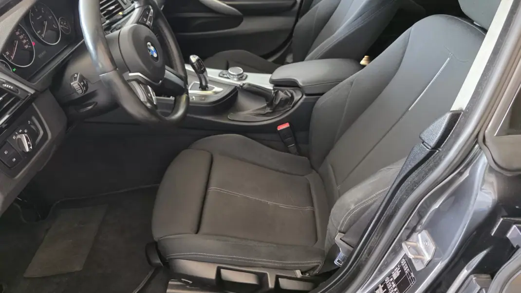 BMW 418 Gran Coupé 2015 - 16900 EUR, 272963 km - AUTO.MOTO.pt - 272963km - foto 37 de 64