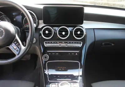 Mercedes-Benz C 300 2020 - 28990 EUR, 128000 km - AUTO.MOTO.pt - 128000km - foto 21 de 36