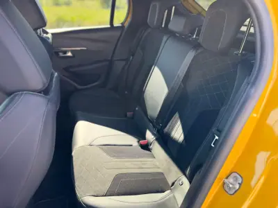 Peugeot 208 2022 - 16900 EUR, 69600 km - AUTO.MOTO.pt - 69600km - foto 19 de 21