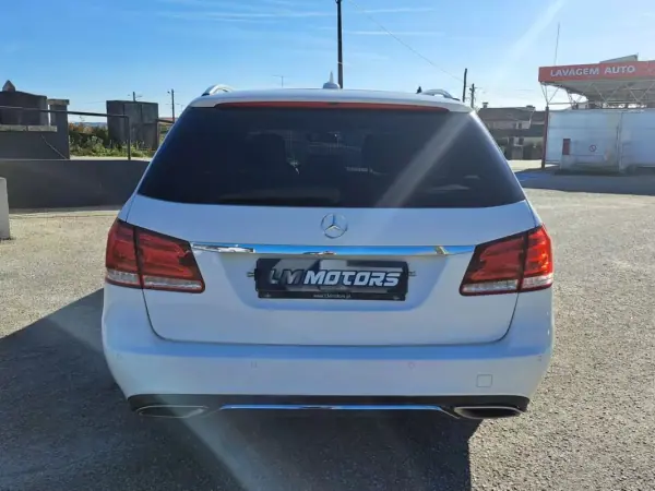 Mercedes-Benz E 220 2014 - 18900 EUR, 213445 km - AUTO.MOTO.pt - 213445km - foto 11 de 46