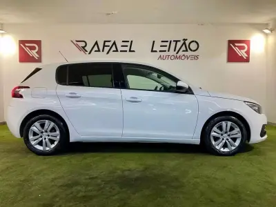 Peugeot 308 2018 - 9500 EUR, 137000 km - foto 5 de 27