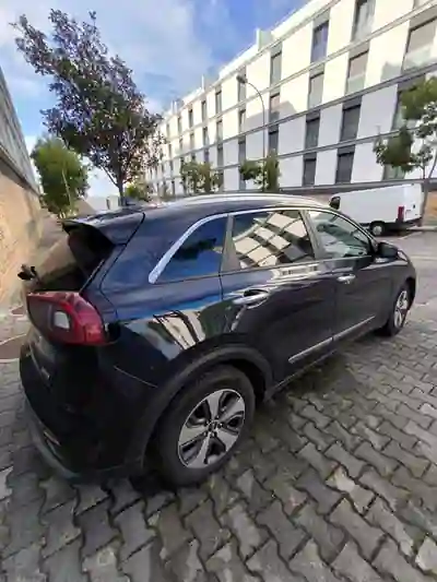 Kia Niro 2019 - 17000 EUR, 54000 km - 54000km - foto 7 de 11
