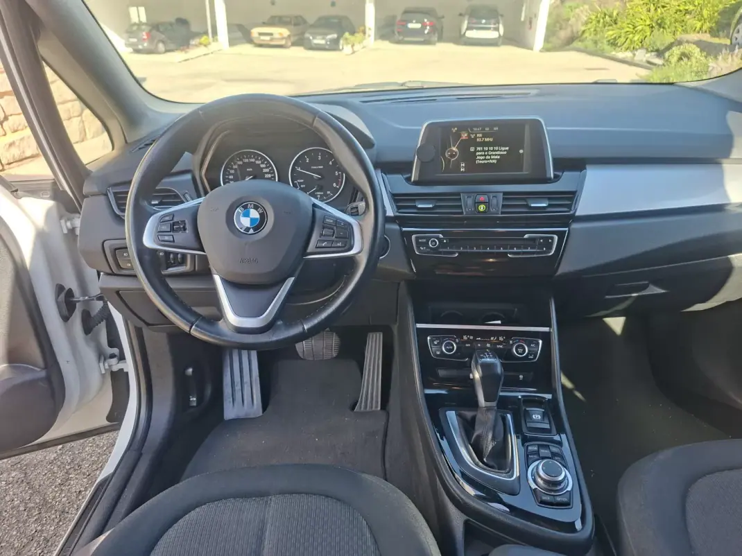 BMW 216 Gran Tourer 2015 - 9950 EUR, 275070 km - 275070km - foto 13 de 21