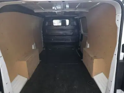 Toyota PROACE 2.0 D-4D Cool 6 Lug. 2022 - 22980 EUR, 41707 km - AUTO.MOTO.pt - 41707km - foto 9 de 17