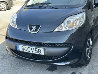 Peugeot 107 2007 - 5500 EUR, 104000 km - AUTO.MOTO.pt - 104000km - foto 13 de 45