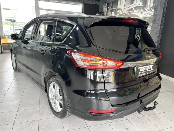 Ford S-Max 2021 - 26600 EUR, 132399 km - AUTO.MOTO.pt - 132399km - foto 4 de 29