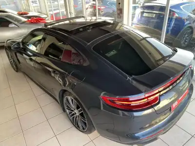 Porsche Panamera 2018 - 60500 EUR, 104962 km - AUTO.MOTO.pt - 104962km - foto 32 de 58