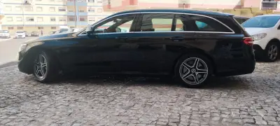 Mercedes-Benz E 300 2022 - 34950 EUR, 125970 km - AUTO.MOTO.pt - 125970km - foto 9 de 36