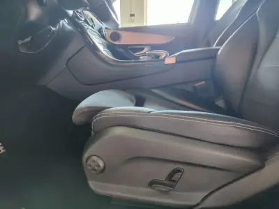 Mercedes-Benz GLC 220 2015 - 27450 EUR, 178000 km - AUTO.MOTO.pt - 178000km - foto 23 de 39