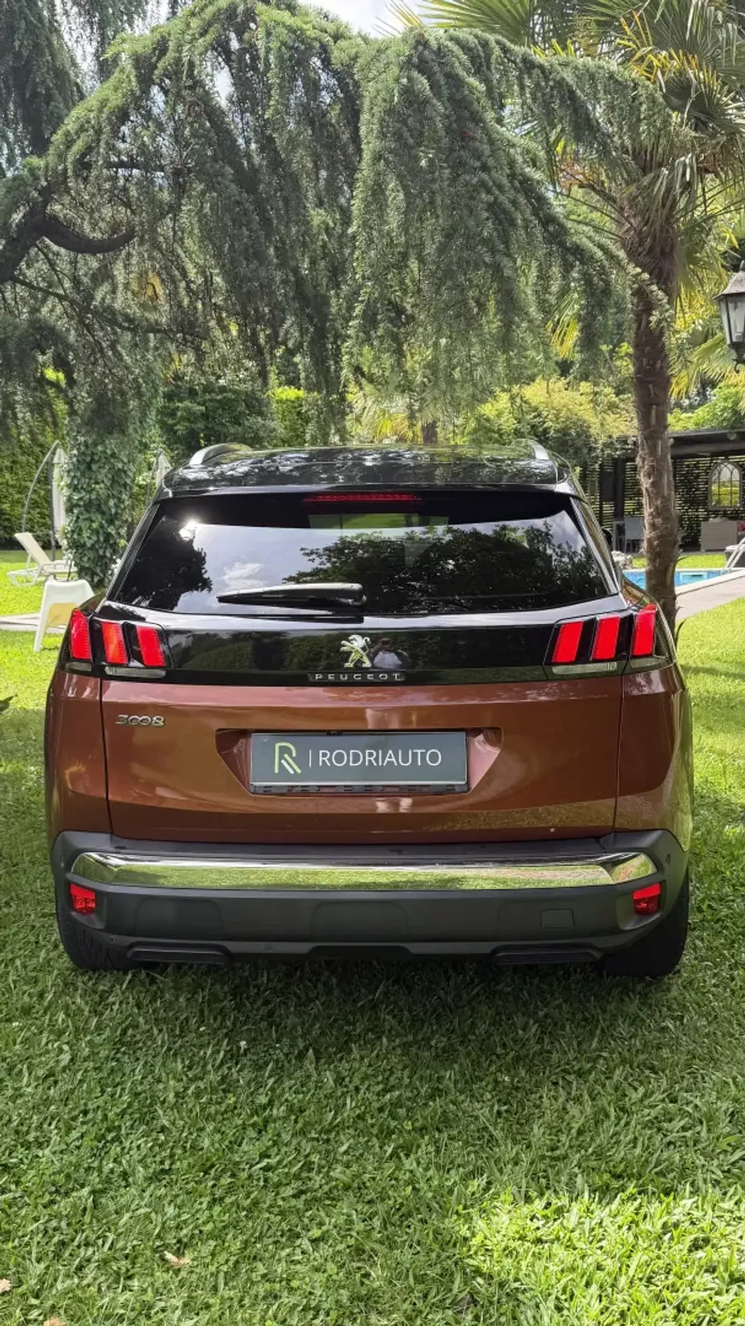 Peugeot 3008 2019 - 17990 EUR, 89000 km - AUTO.MOTO.pt - 89000km - foto 2 de 20