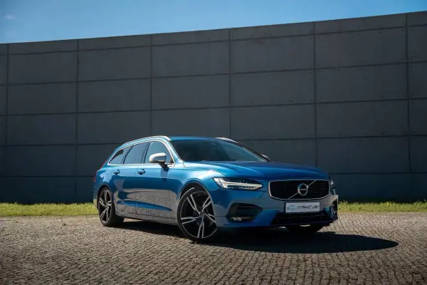 Volvo V90 2018 - 21990 EUR, 184000 km - AUTO.MOTO.pt - 184000km - foto 22 de 38