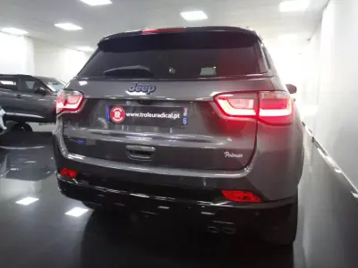 Jeep Compass 2021 - 20900 EUR, 100000 km - AUTO.MOTO.pt - 100000km - foto 8 de 40