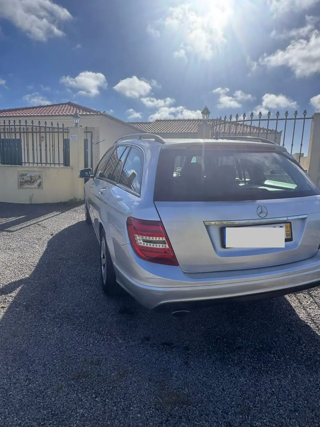 Mercedes-Benz C 200 2011 - 9500 EUR, 288000 km - 288000km - foto 2 de 15