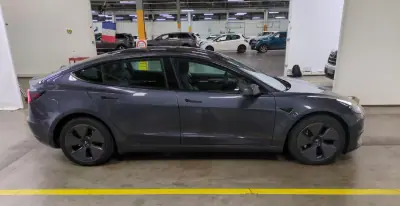 Tesla Model 3 2024 - 35900 EUR, 34700 km - foto 4 de 13