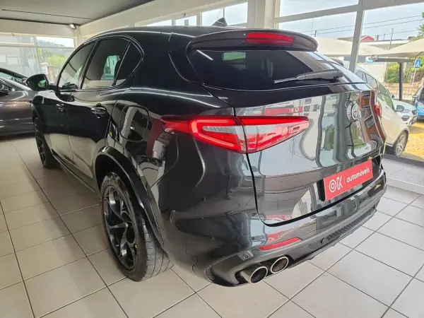 Alfa Romeo Stelvio 2021 - 63500 EUR, 68900 km - AUTO.MOTO.pt - 68900km - foto 8 de 33