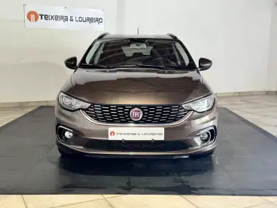 Fiat Tipo Station Wagon 2018 - 12900 EUR, 92385 km - AUTO.MOTO.pt - 92385km - foto 2 de 25