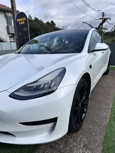 Tesla Model 3 2019 - 15500 EUR, 333000 km - AUTO.MOTO.pt - 333000km - foto 7 de 62