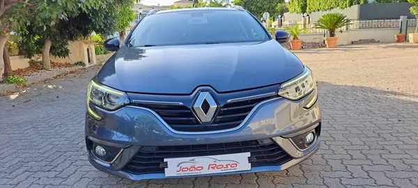 Renault Mégane Sport Tourer 2020 — foto 2 de 14