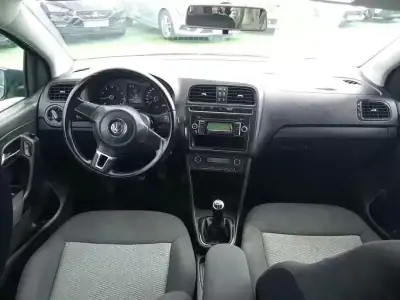 Volkswagen Polo 2010 - 6900 EUR, 167587 km - AUTO.MOTO.pt - 167587km - foto 5 de 13