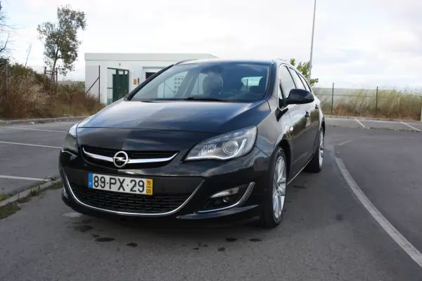 Opel Astra Caravan 2015 — foto 2 de 17
