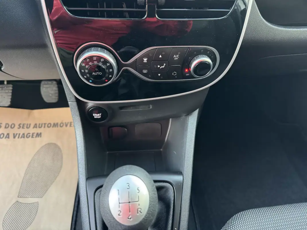 Renault Clio Sport Tourer 2016 - 10500 EUR, 138000 km - AUTO.MOTO.pt - 138000km - foto 34 de 37