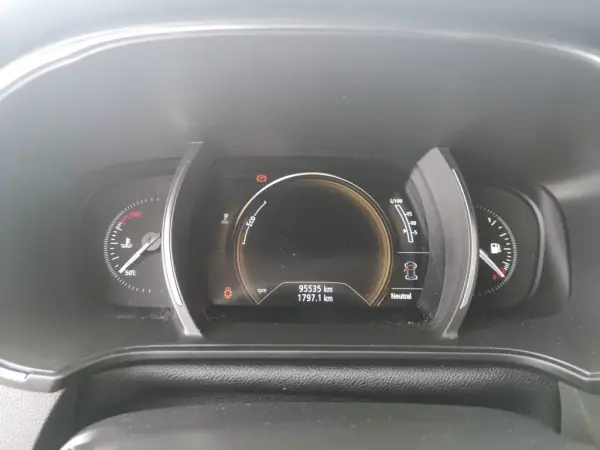 Renault Mégane 2019 - 17900 EUR, 96000 km - AUTO.MOTO.pt - 96000km - foto 17 de 27