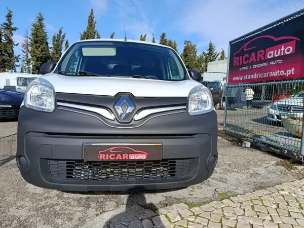 Renault Kangoo 2018 - 10500 EUR, 159000 km - AUTO.MOTO.pt - 159000km - foto 3 de 27