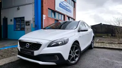 Volvo V40 2014 - 11900 EUR, 205000 km - AUTO.MOTO.pt - 205000km - foto 20 de 20