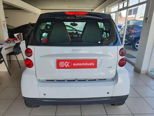 Smart ForTwo Coupé 2009 - 5250 EUR, 194000 km - AUTO.MOTO.pt - 194000km - foto 9 de 28