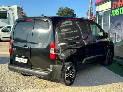 Toyota Proace 2023 - 15750 EUR, 51075 km - AUTO.MOTO.pt - 51075km - foto 8 de 17