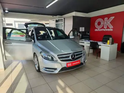 Mercedes-Benz B 180 2012 - 10950 EUR, 220000 km - AUTO.MOTO.pt - 220000km - foto 19 de 32
