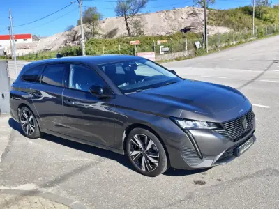 Peugeot 308 2022 - 19500 EUR, 130000 km - AUTO.MOTO.pt - 130000km - foto 15 de 37