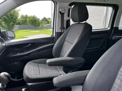 Mercedes-Benz Vito Tourer 2018 - 24900 EUR, 175000 km - AUTO.MOTO.pt - 175000km - foto 39 de 49