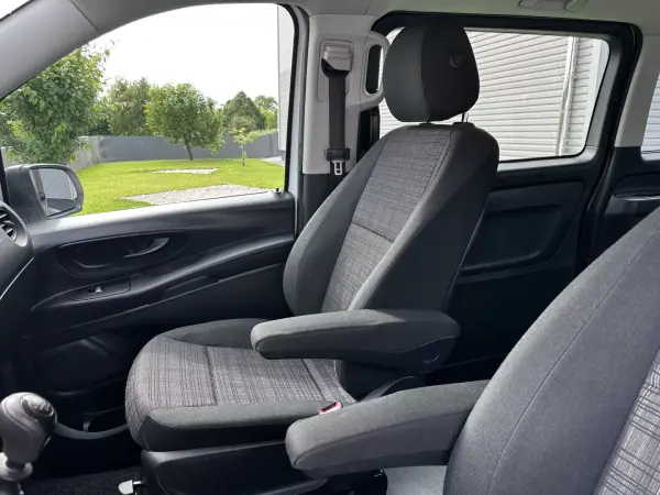 Mercedes-Benz Vito Tourer 2018 - 24900 EUR, 175000 km - AUTO.MOTO.pt - 175000km - foto 39 de 49
