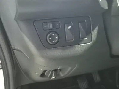 Dacia Spring 2023 - 14000 EUR, 13500 km - AUTO.MOTO.pt - 13500km - foto 13 de 22