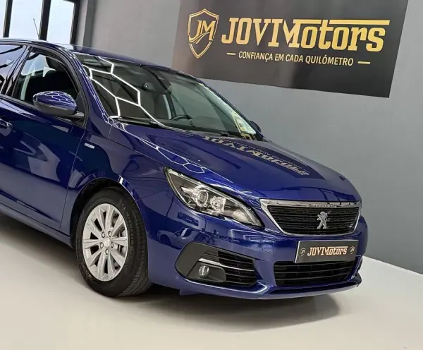 Peugeot 308 2020 - 10999 EUR, 96028 km - AUTO.MOTO.pt - 96028km - foto 3 de 21