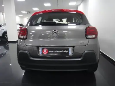 Citroën C3 2018 - 8990 EUR, 97000 km - AUTO.MOTO.pt - 97000km - foto 7 de 22
