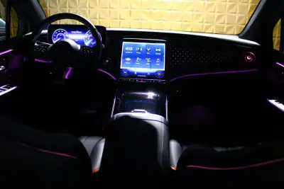 Mercedes-Benz EQE 2025 - 58900 EUR, 25000 km - AUTO.MOTO.pt - 25000km - foto 18 de 42