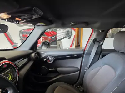 MINI 5 Portas 2017 - 13250 EUR, 135000 km - 135000km - foto 8 de 11