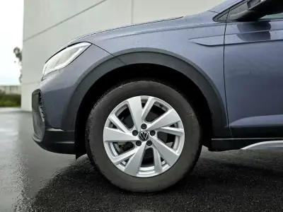 Volkswagen Taigo 2024 - 19700 EUR, 24800 km - AUTO.MOTO.pt - 24800km - foto 3 de 30