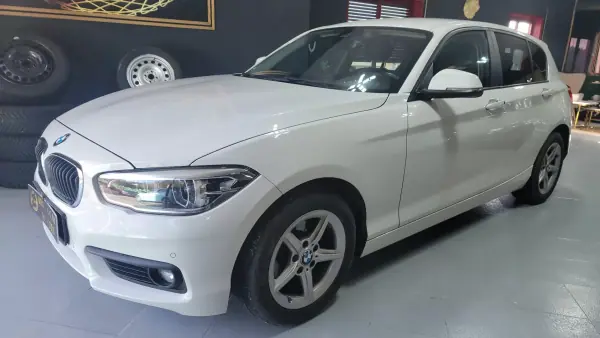 BMW 118 2018 - 18990 EUR, 92000 km - AUTO.MOTO.pt - 92000km - foto 2 de 28