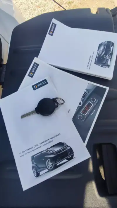 Smart Fortwo Cabrio 2013 - 8279 EUR, 110056 km - AUTO.MOTO.pt - 110056km - foto 12 de 19