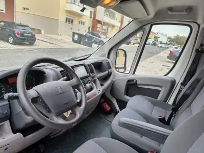 Peugeot BOXER 2.2 HDI FIBRADA L2H2 PREMIUM 2012 - 7990 EUR, 271750 km - AUTO.MOTO.pt - 271750km - foto 11 de 14