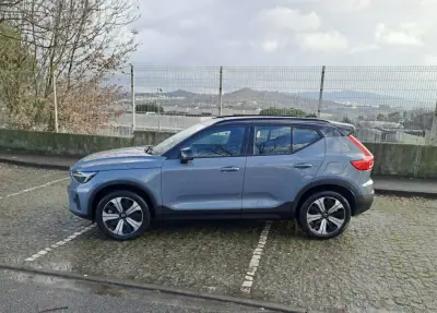 Volvo XC 40 2023 - 28500 EUR, 96000 km - AUTO.MOTO.pt - 96000km - foto 3 de 15