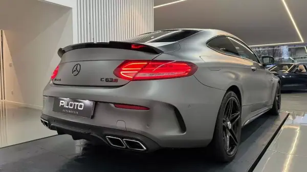 Mercedes-Benz C 63 AMG 2016 - 77990 EUR, 60883 km - AUTO.MOTO.pt - 60883km - foto 14 de 37