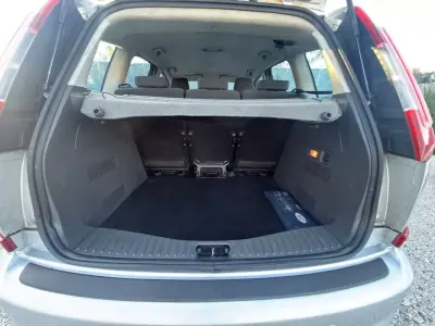 Ford C-Max 2008 - 5450 EUR, 190000 km - AUTO.MOTO.pt - 190000km - foto 17 de 21