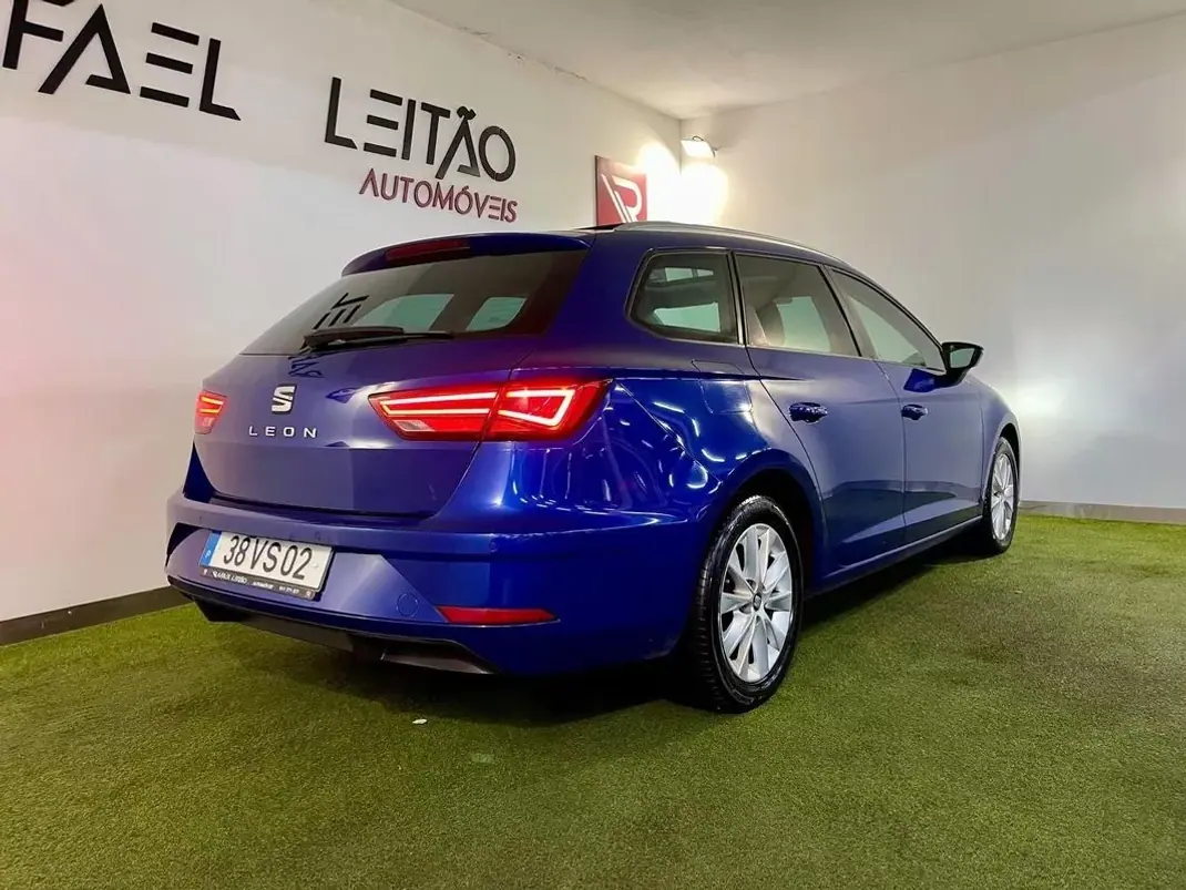SEAT Leon ST 2018 - 11750 EUR, 195000 km - AUTO.MOTO.pt - 195000km - foto 7 de 35