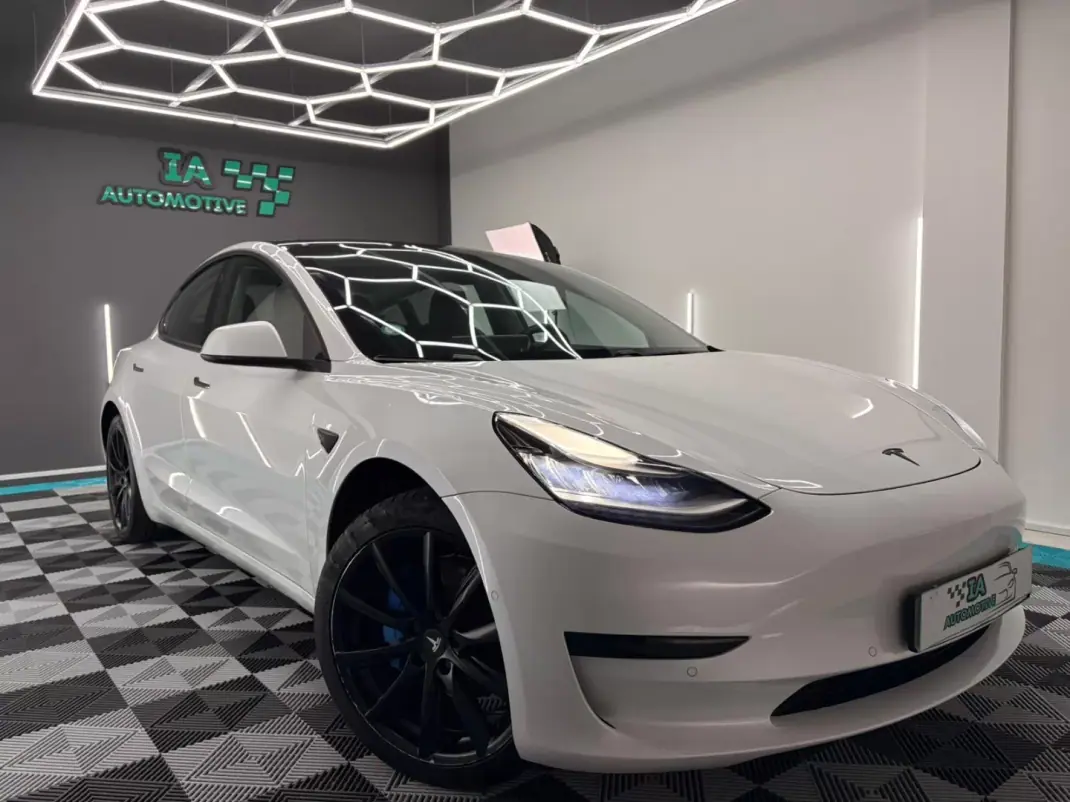 Tesla Model 3 2020 - 21500 EUR, 122000 km - AUTO.MOTO.pt - 122000km - foto 3 de 19