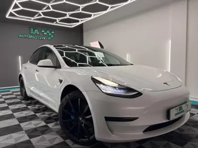 Tesla Model 3 2020 - 21500 EUR, 122000 km - AUTO.MOTO.pt - 122000km - foto 3 de 19